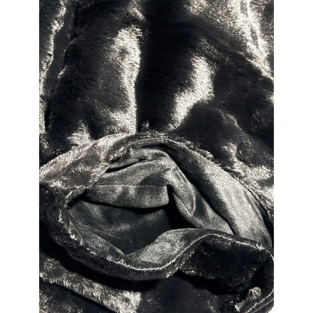 FRYE Faux Fur Throw Blanket Black TEXTURED Plaid 50 X 70